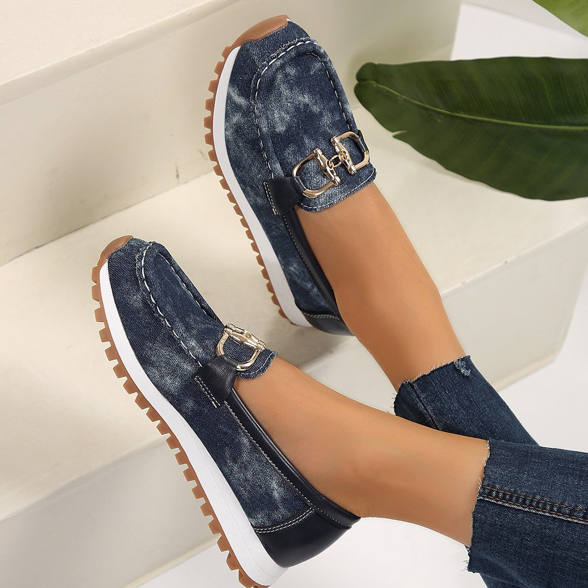 Plus-size Metal-buckle Chunky-soled Casual Shoes