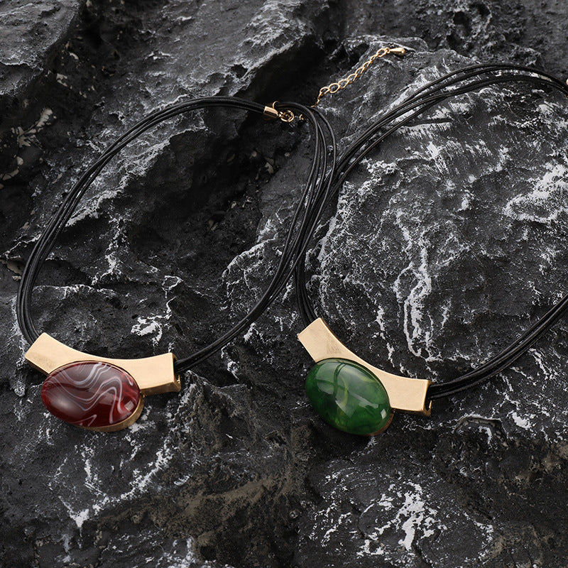 Metal Fashionable And Trendy Womens Jewelry Exaggerated High-end Necklace