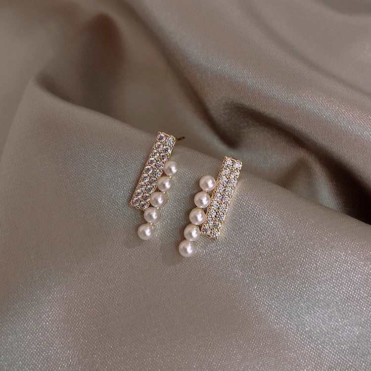 Pearl Crystal Stud Earrings For Women