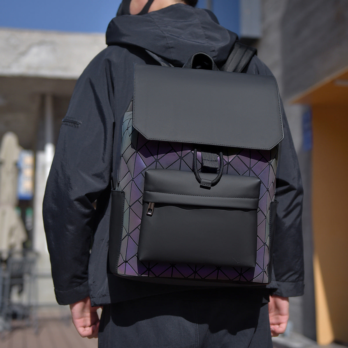 Diamond Pattern Men's Large Capacity Backpack